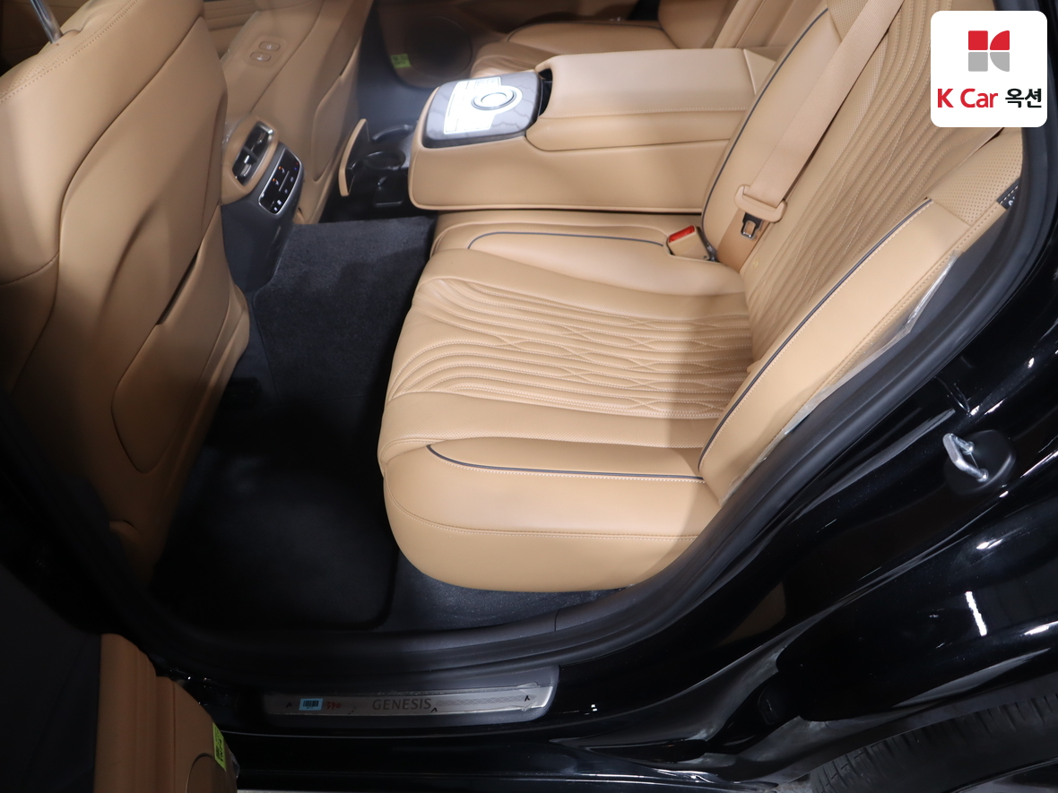 Genesis G80 2022 - Image 24