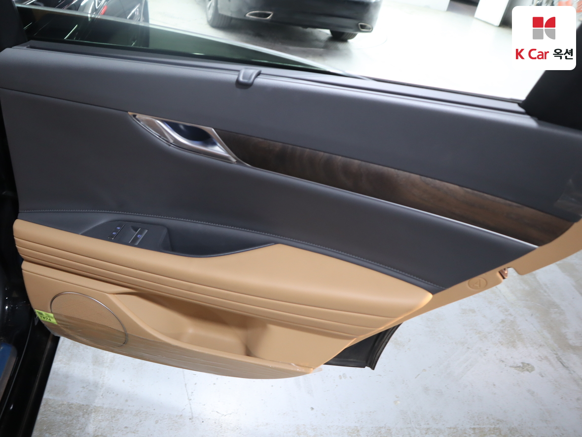 Genesis G80 2022 - Image 28