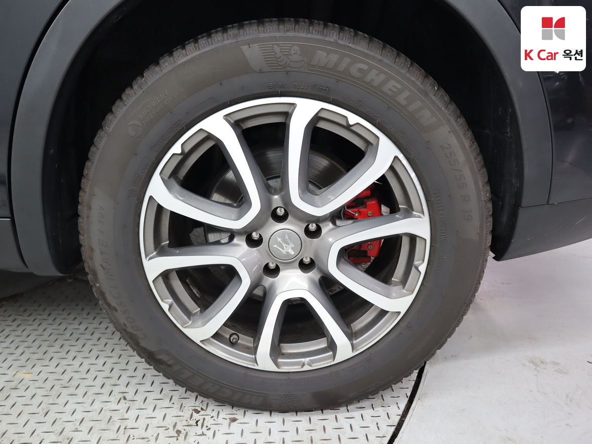 2019 - Maserati Levante