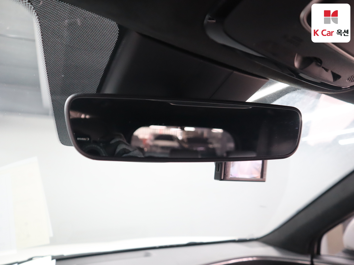 Hyundai Santa Fe 2021 - Image 13