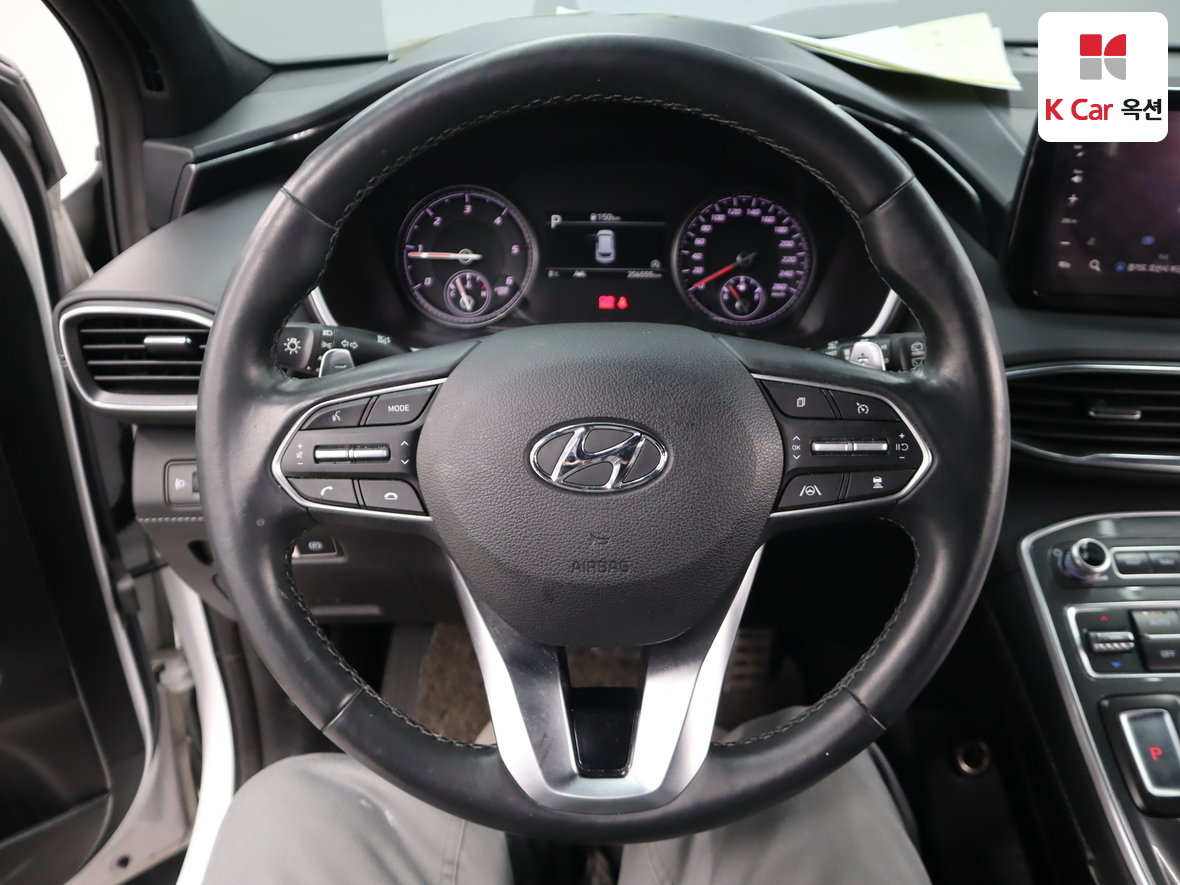Hyundai Santa Fe 2021 - Image 10