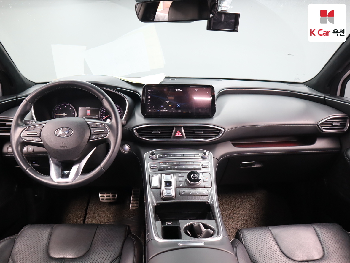 Hyundai Santa Fe 2021 - Image 3