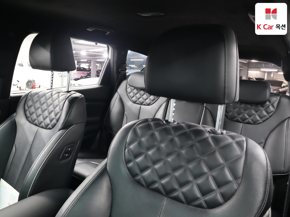 Hyundai Santa Fe 2021 - Image 18