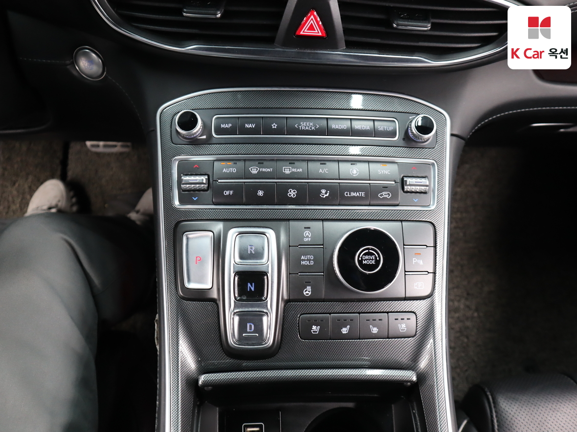 Hyundai Santa Fe 2021 - Image 15