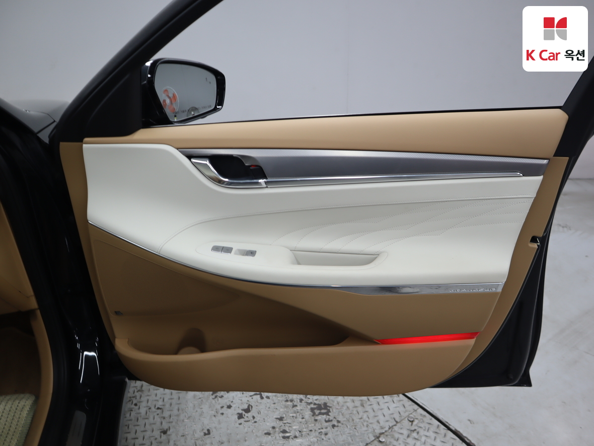 Hyundai Grandeur 2021 - Image 32