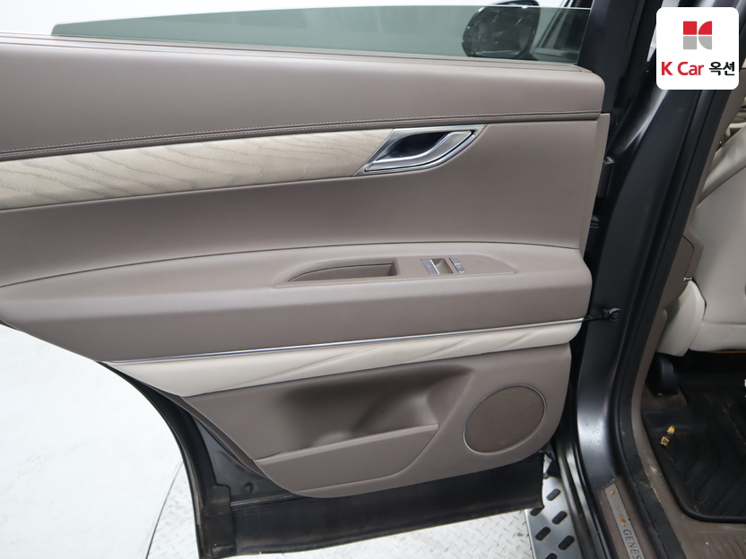 جينسس - GV80 - Image 23