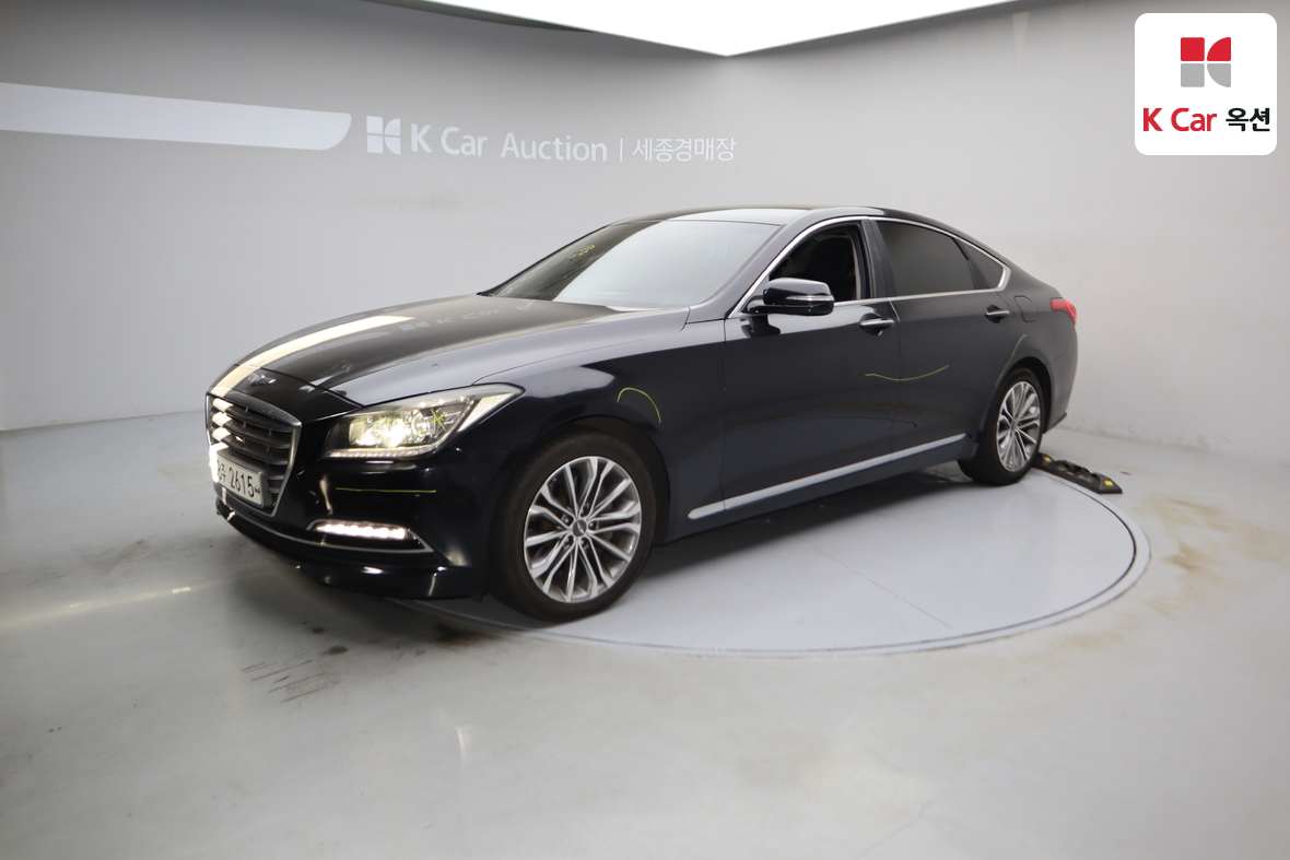 هيونداي جينيسيس 2014 - صورة 1