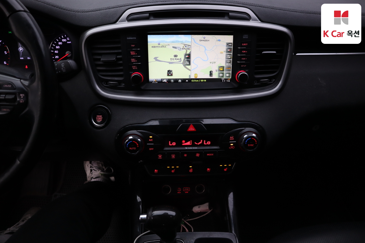 كيا سورينتو 2015 - صورة 6