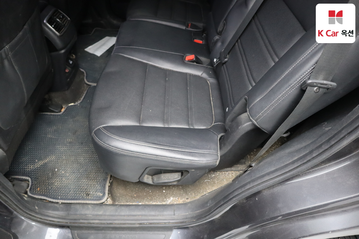 كيا سورينتو 2015 - صورة 23