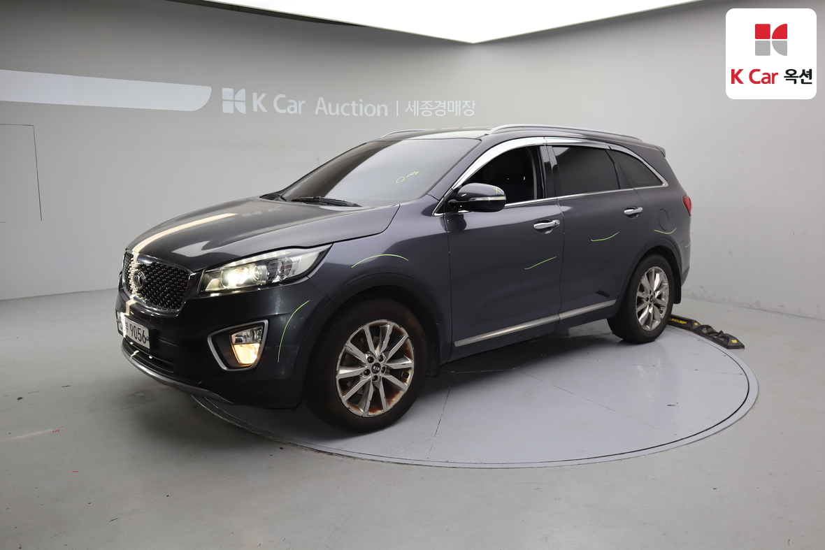 كيا سورينتو 2015 - صورة 1