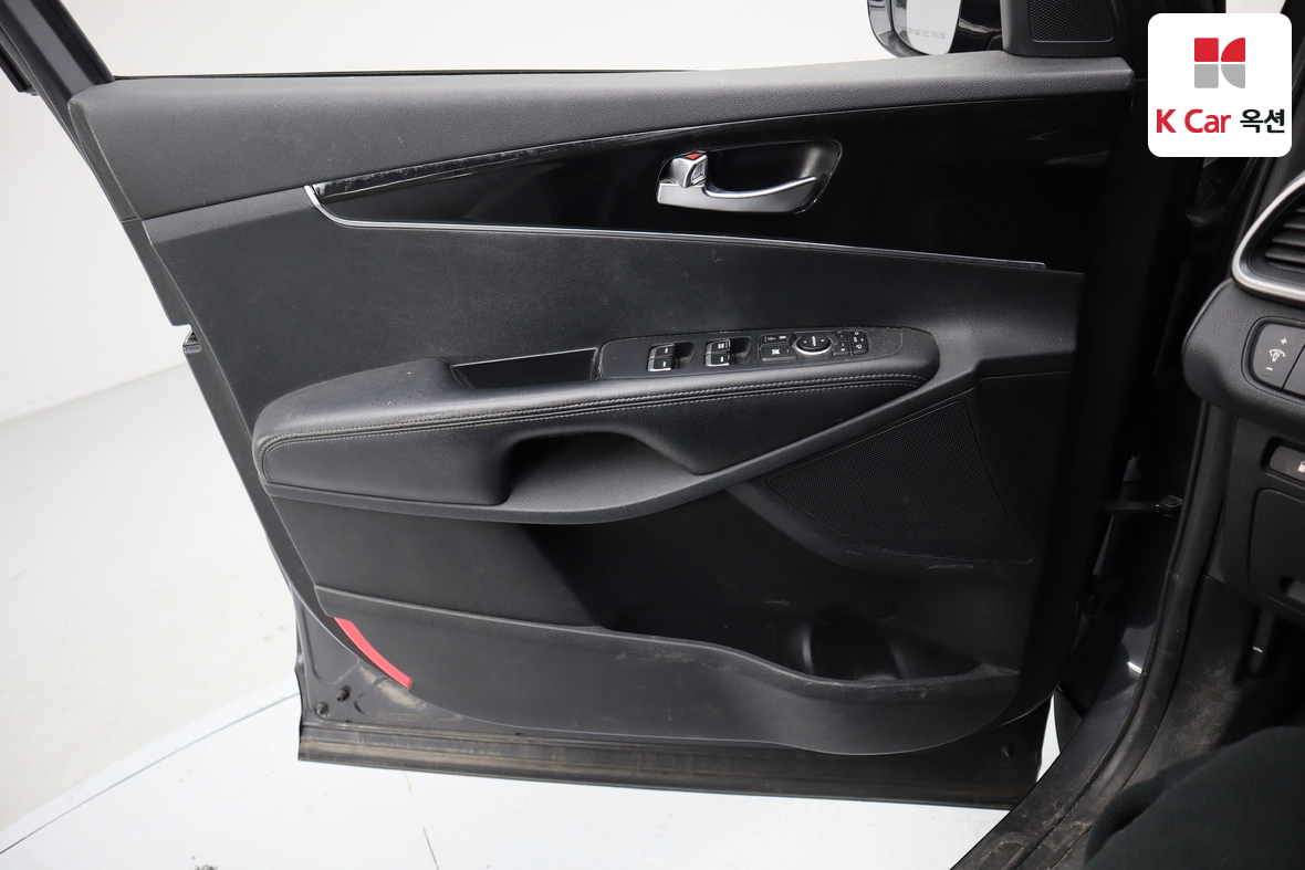 كيا سورينتو 2015 - صورة 8