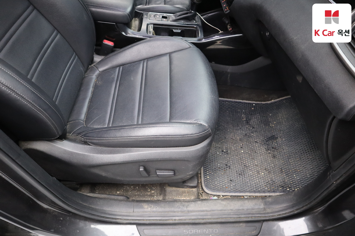 كيا سورينتو 2015 - صورة 31