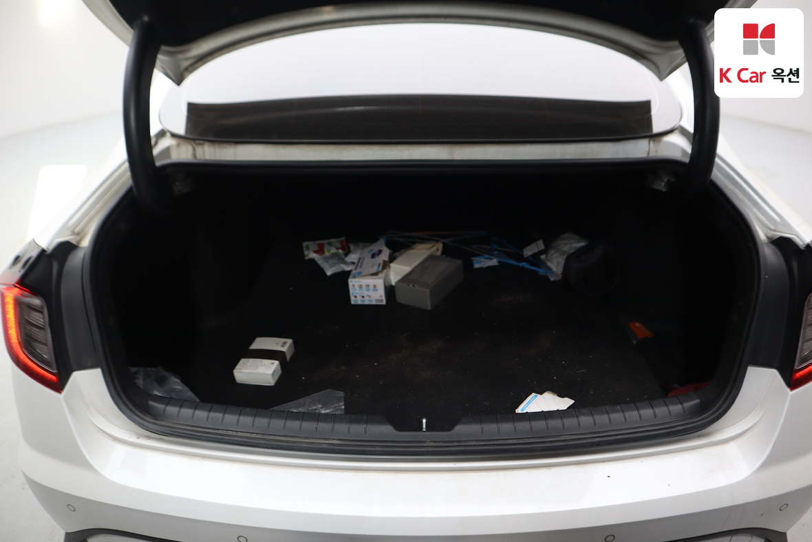 Hyundai Sonata 2021 - Image 25