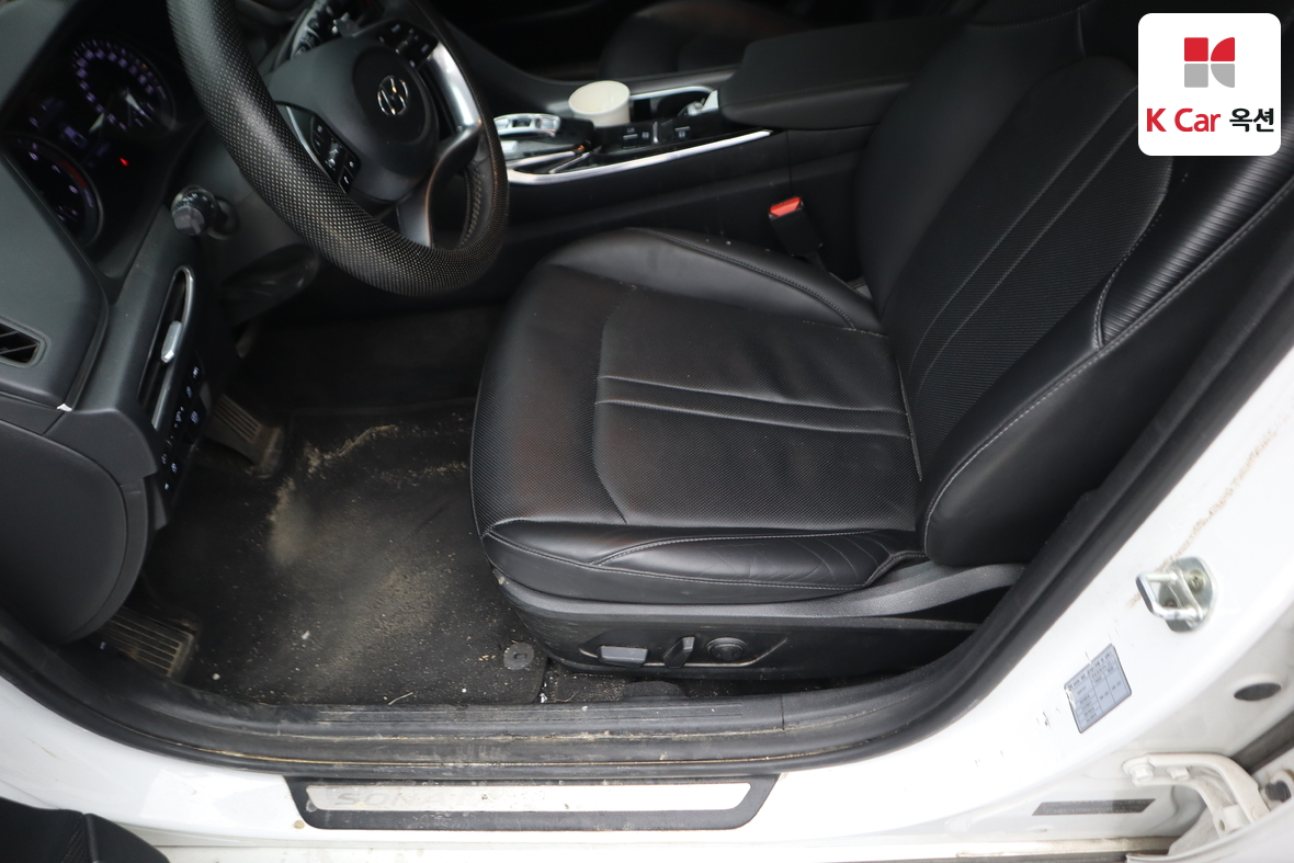 Hyundai Sonata 2021 - Image 20