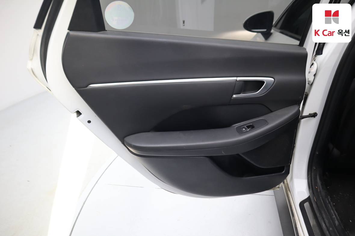 Hyundai Sonata 2021 - Image 22