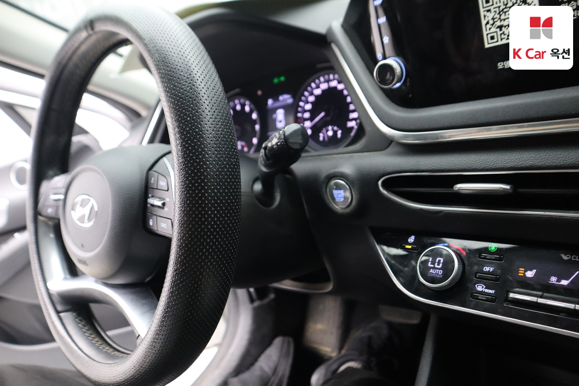 Hyundai Sonata 2021 - Image 11