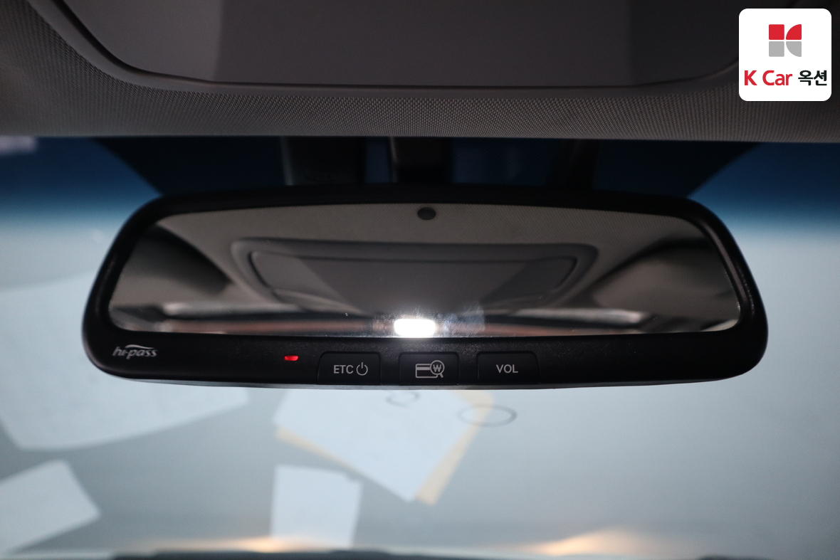 Hyundai Sonata 2011 - Image 12