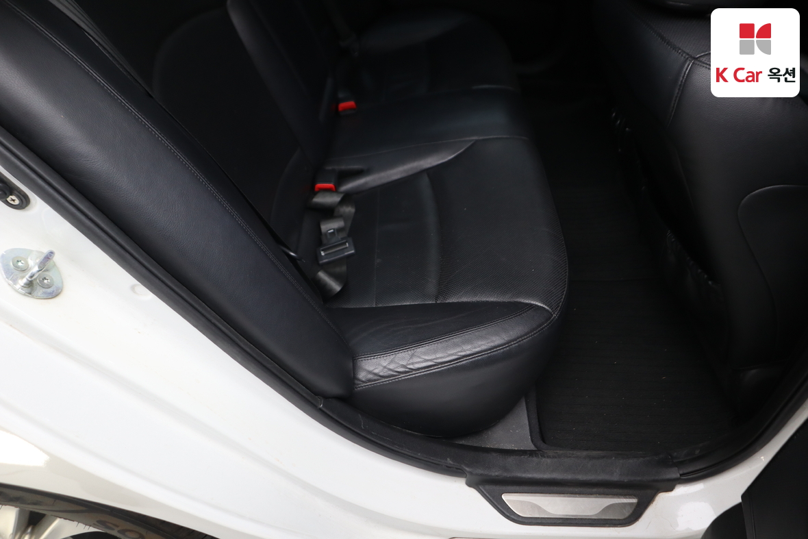 Hyundai Sonata 2011 - Image 31