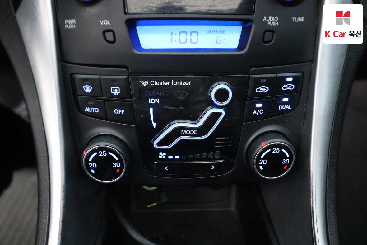 Hyundai Sonata 2011 - Image 16