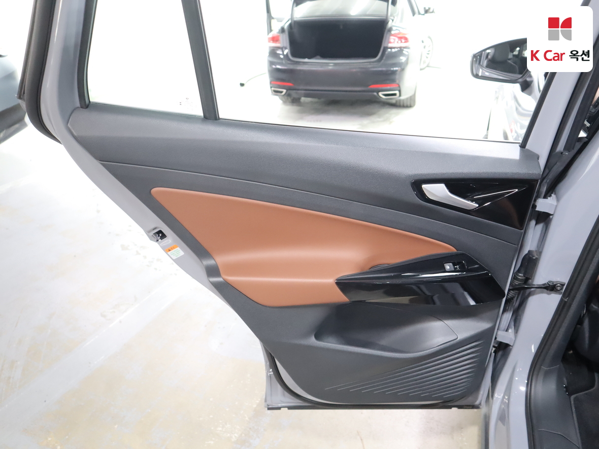 VOLKSWAGEN ID5 - 24