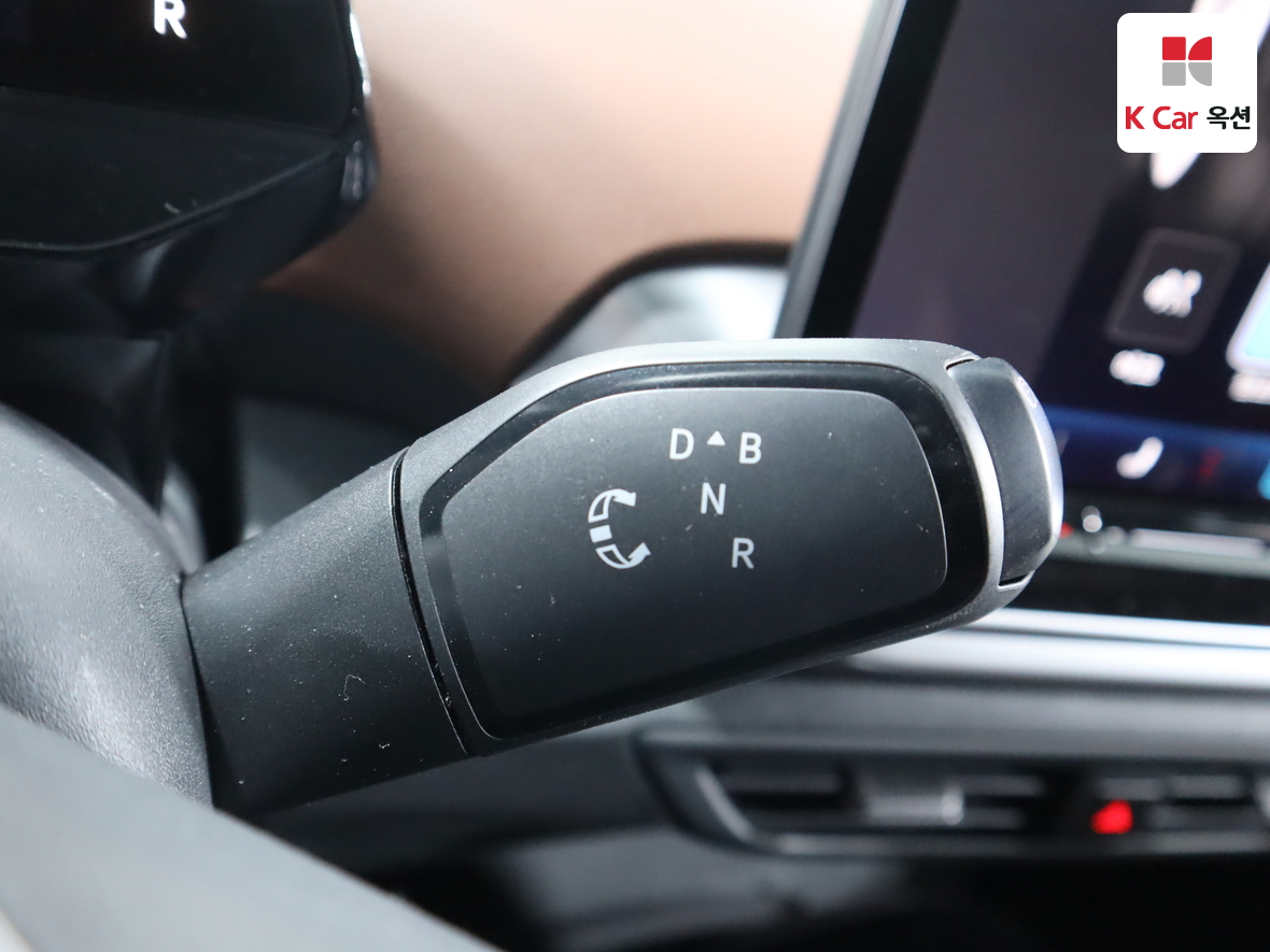 VOLKSWAGEN ID5 - 16