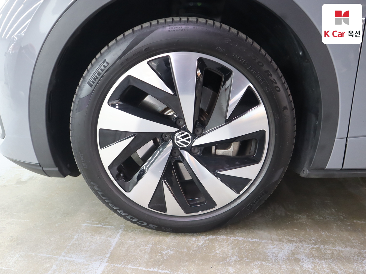 VOLKSWAGEN ID5 - 50