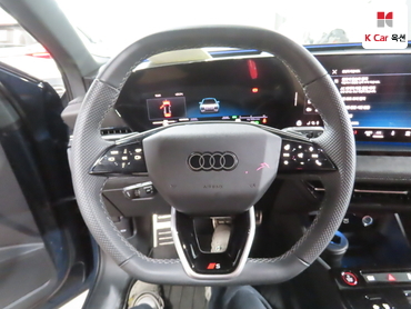 2025 - audi e-tron