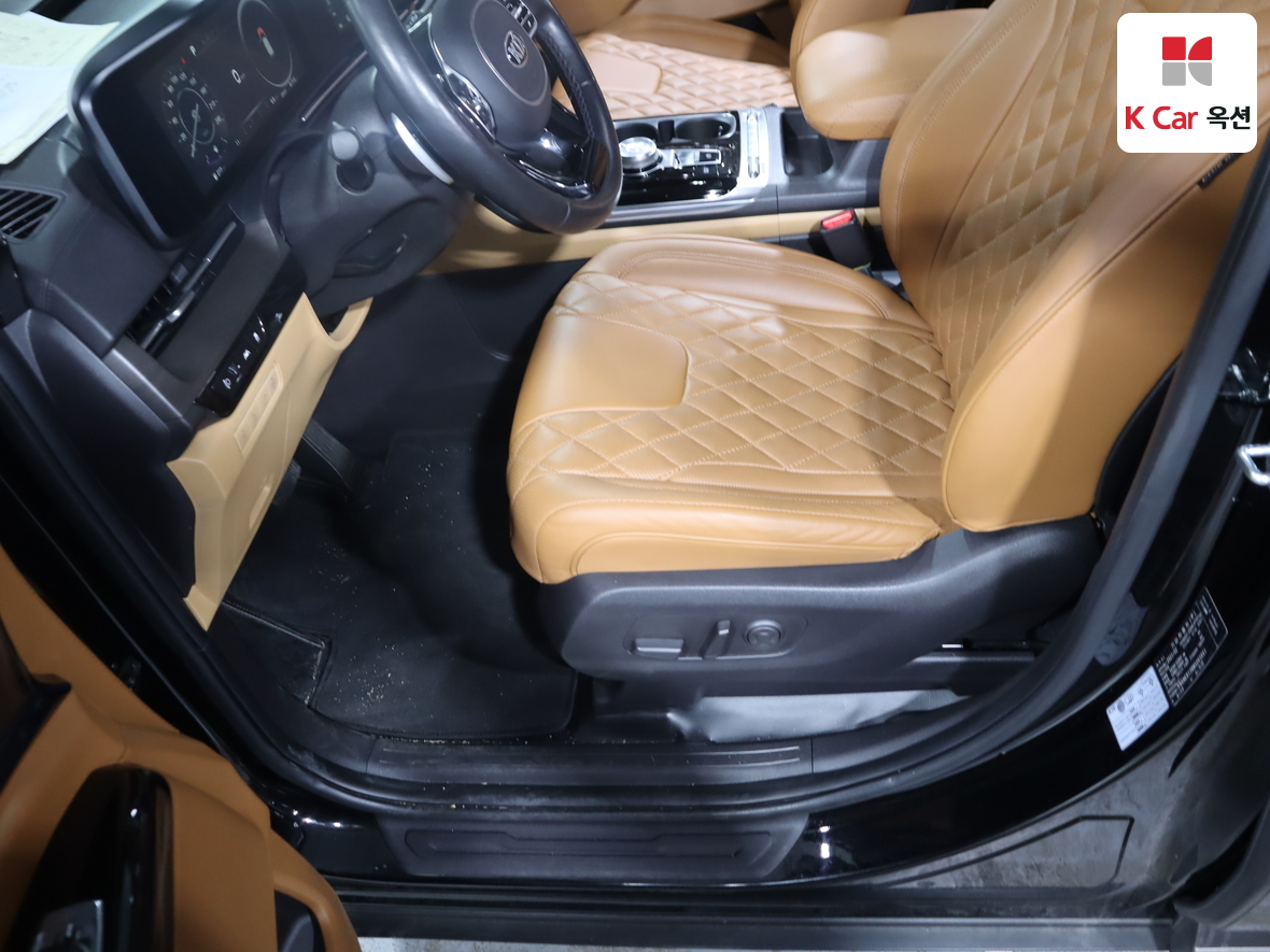Kia Carnival 2021 - Image 18