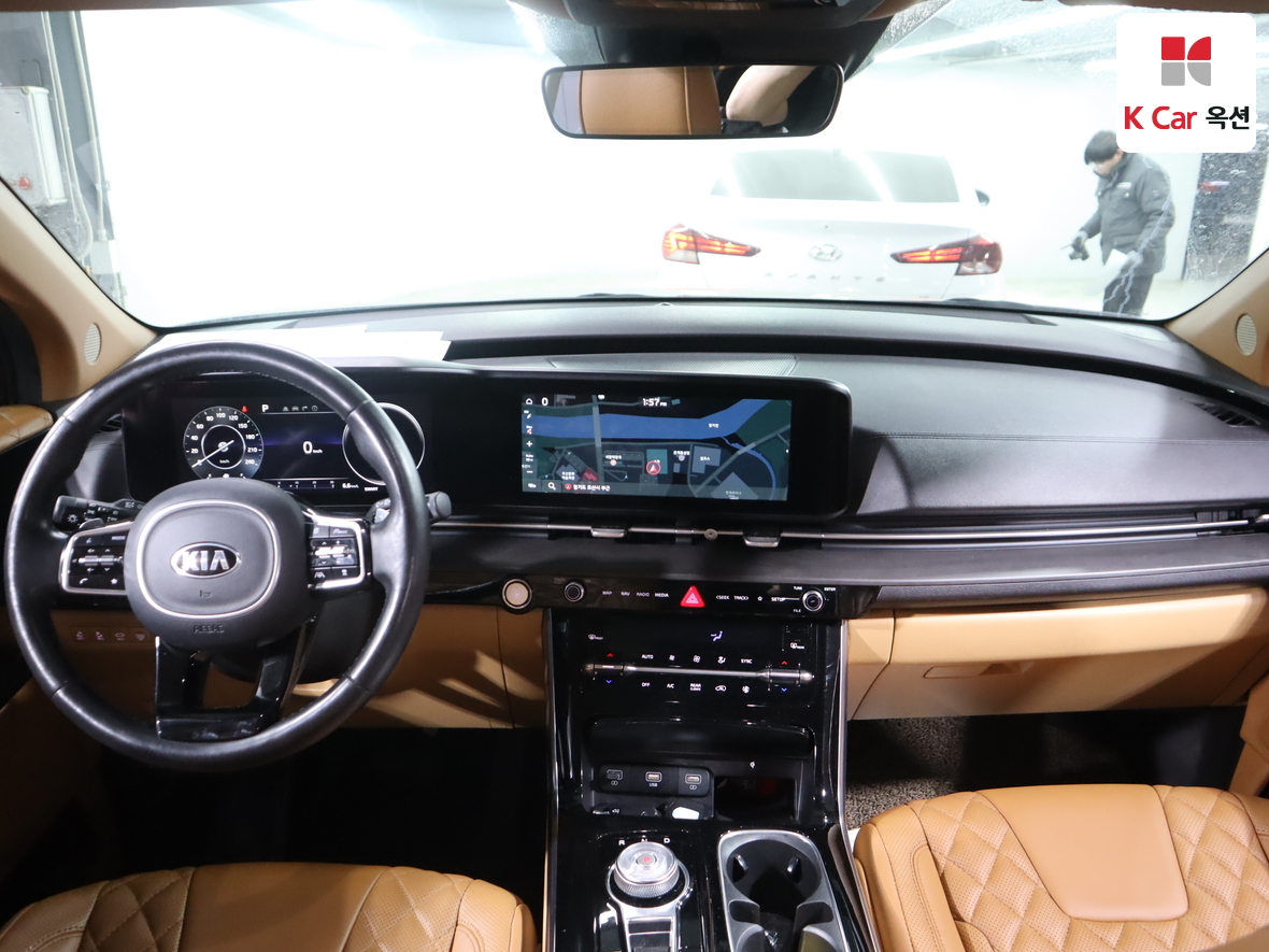 Kia Carnival 2021 - Image 3