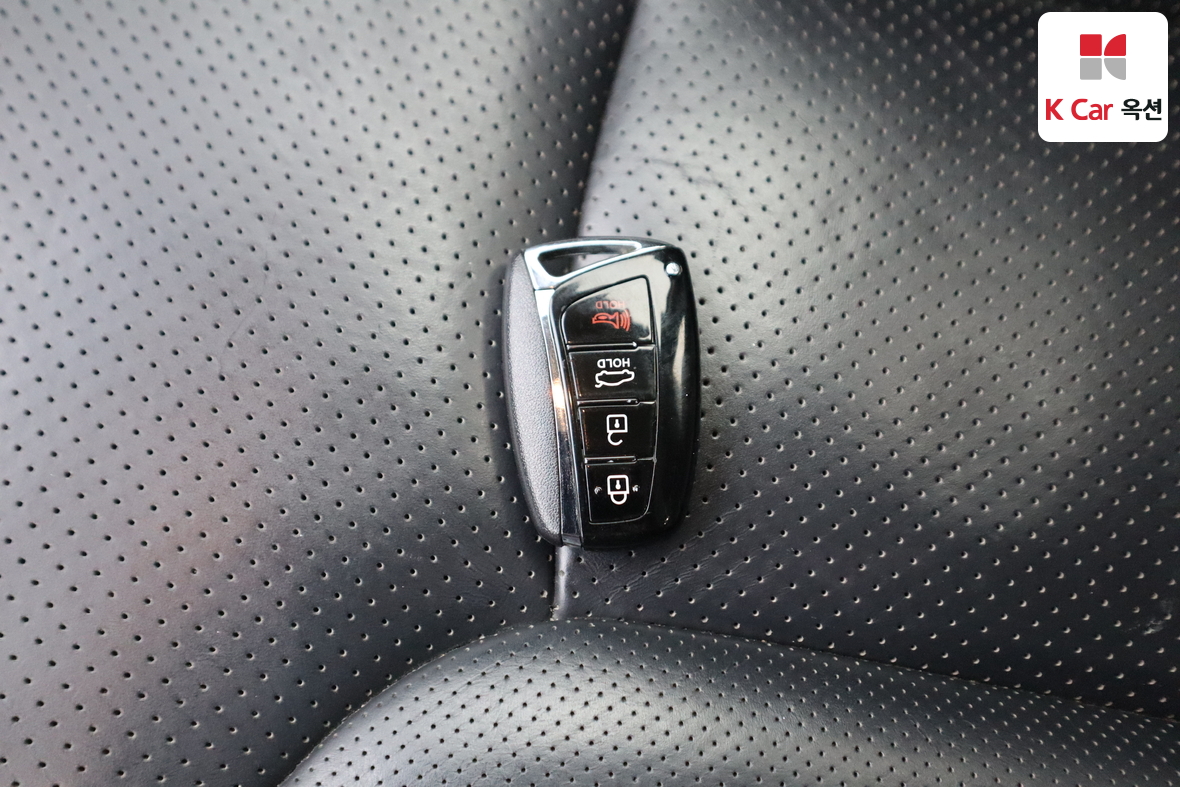 Hyundai AZERA 2013 - Image 17