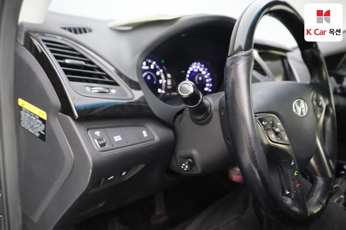 Hyundai AZERA 2013 - Image 9