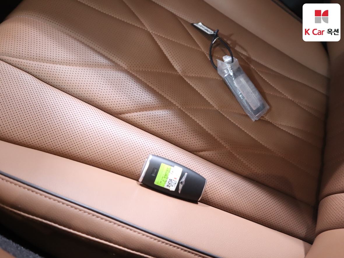 Genesis G80 2021 - Image 17