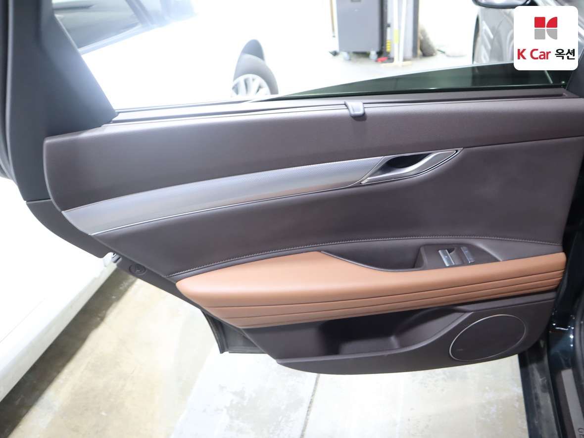 Genesis G80 2021 - Image 21