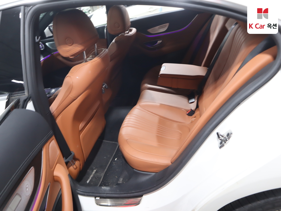 مرسيدس بنز CLS 2023 - صورة 26