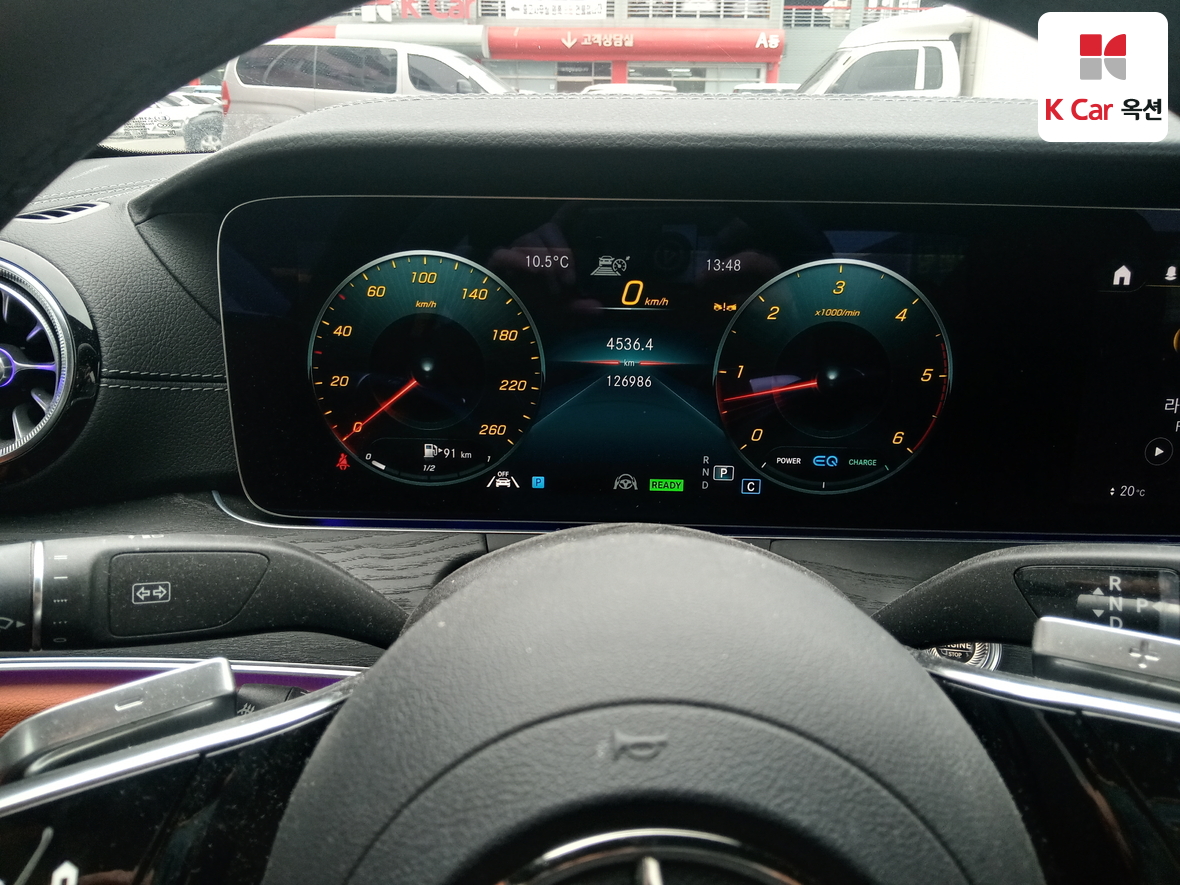 مرسيدس بنز CLS 2023 - صورة 5