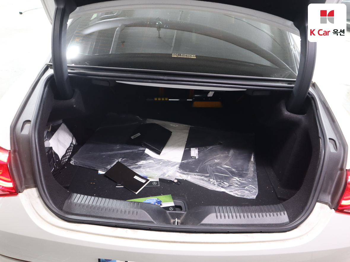 مرسيدس بنز CLS 2023 - صورة 27