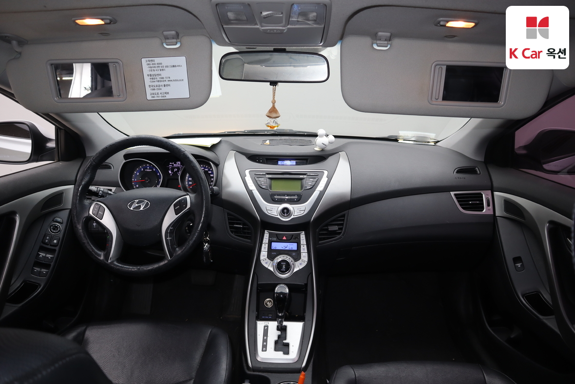 Hyundai Elantra 2012 - Image 3