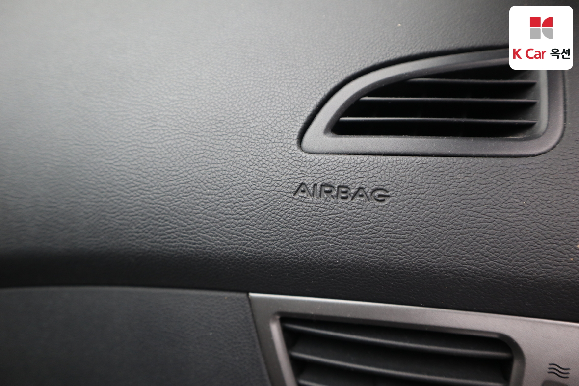 Hyundai Elantra 2012 - Image 28