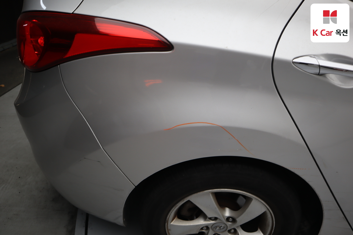Hyundai Elantra 2012 - Image 32