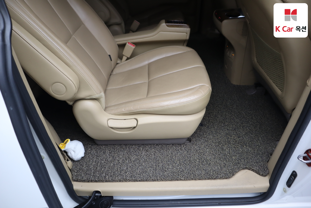 كيا نيو كارنيفال 2017 - صورة 33