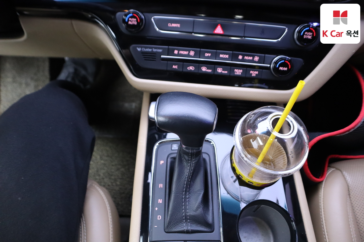 كيا نيو كارنيفال 2017 - صورة 15