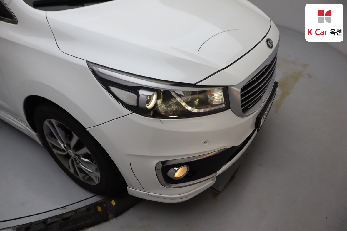 كيا نيو كارنيفال 2017 - صورة 46