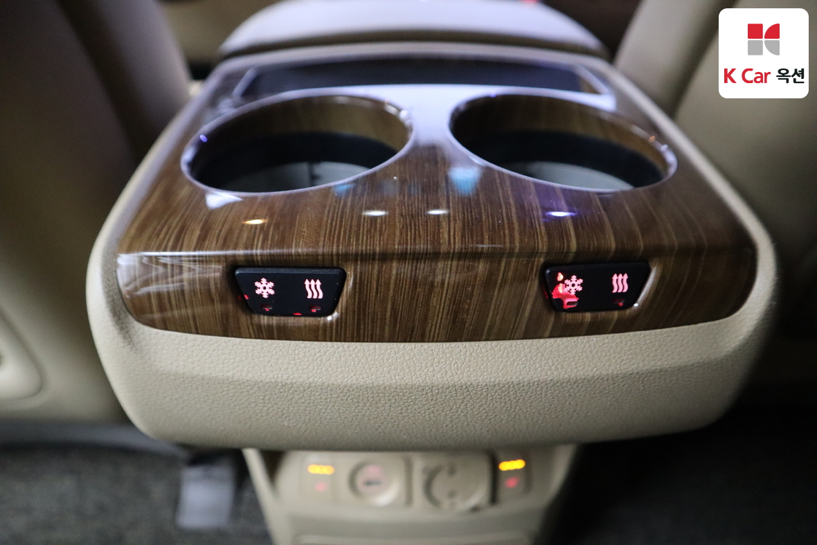 كيا نيو كارنيفال 2017 - صورة 24