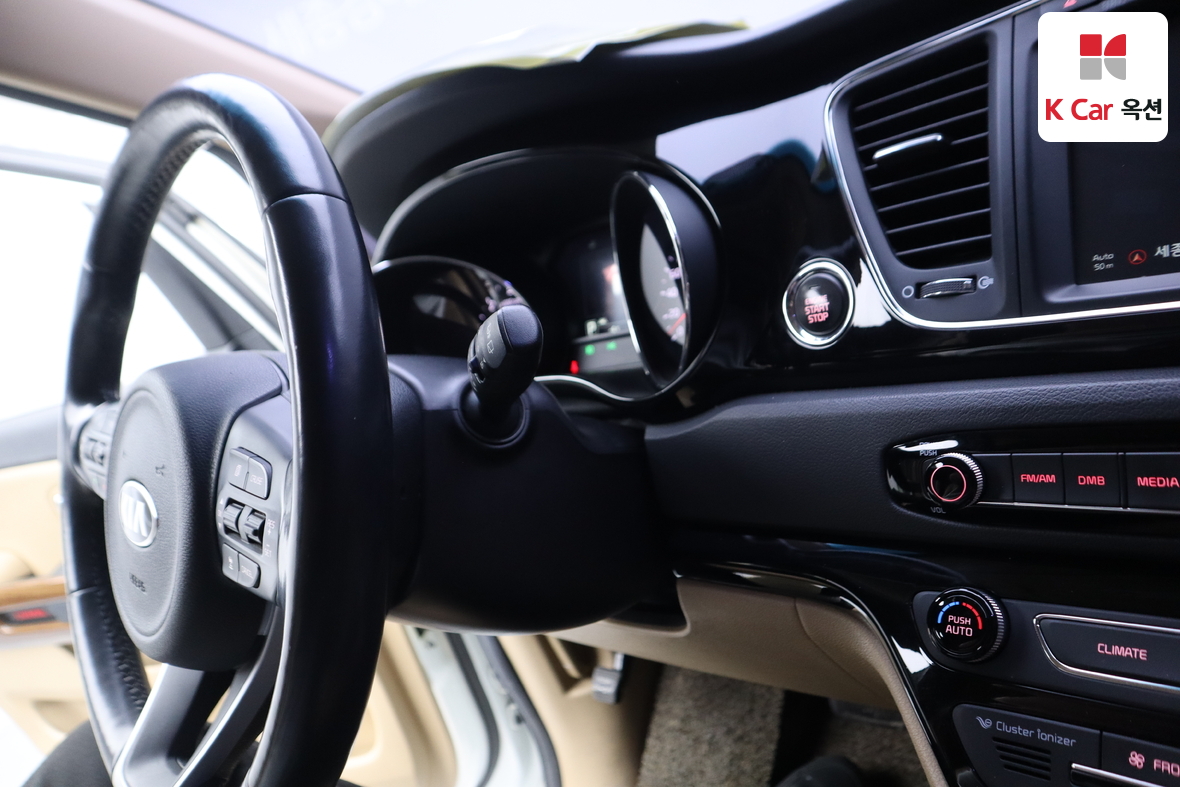 كيا نيو كارنيفال 2017 - صورة 11