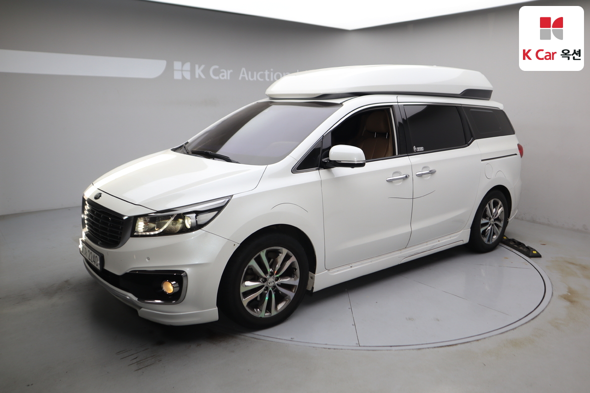 كيا نيو كارنيفال 2017 - صورة 1