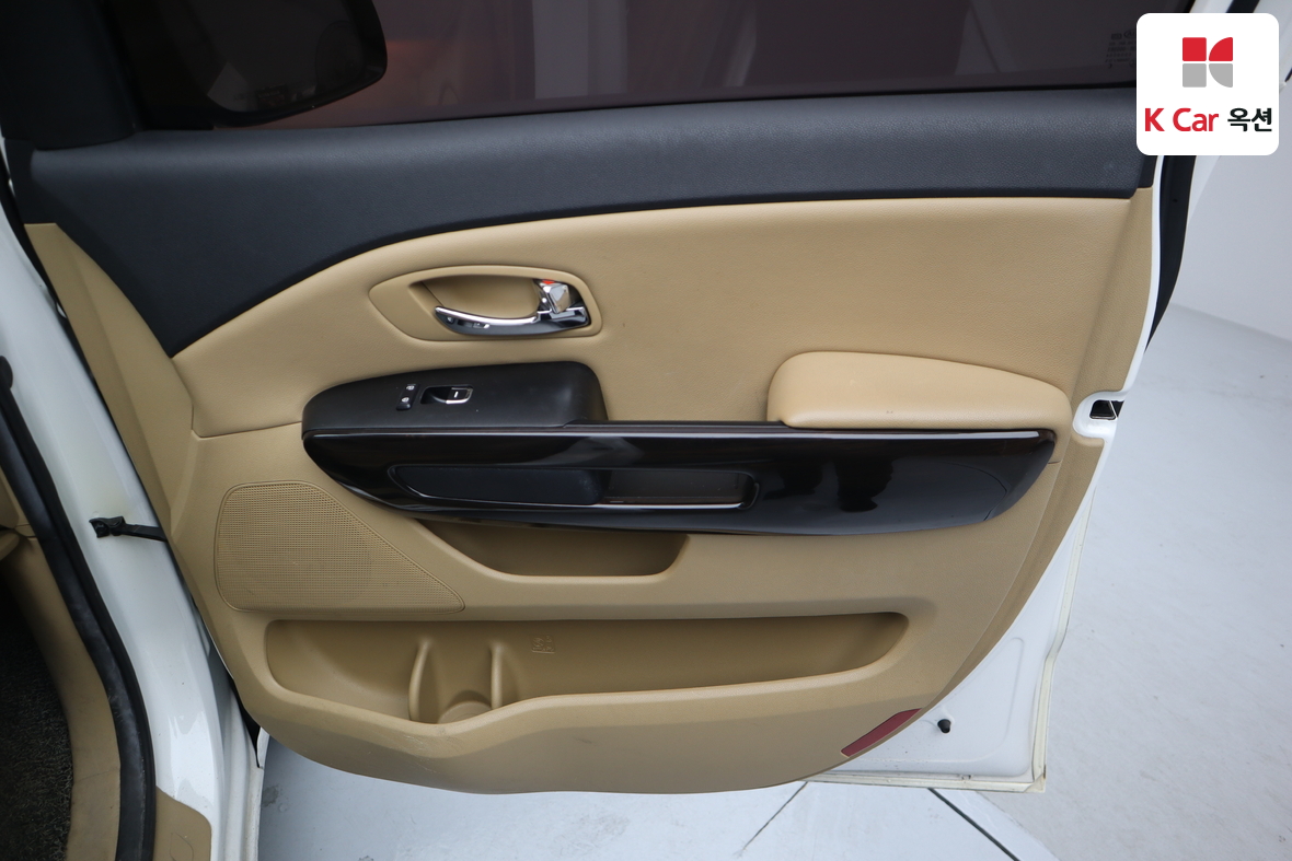 Kia New Carnival 2018 - Image 31