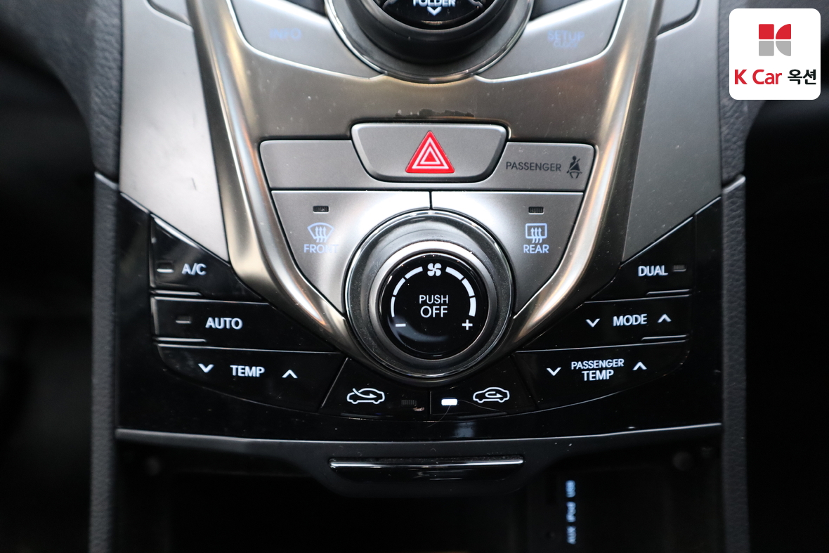 هيونداي أزيرا 2012 - صورة 15