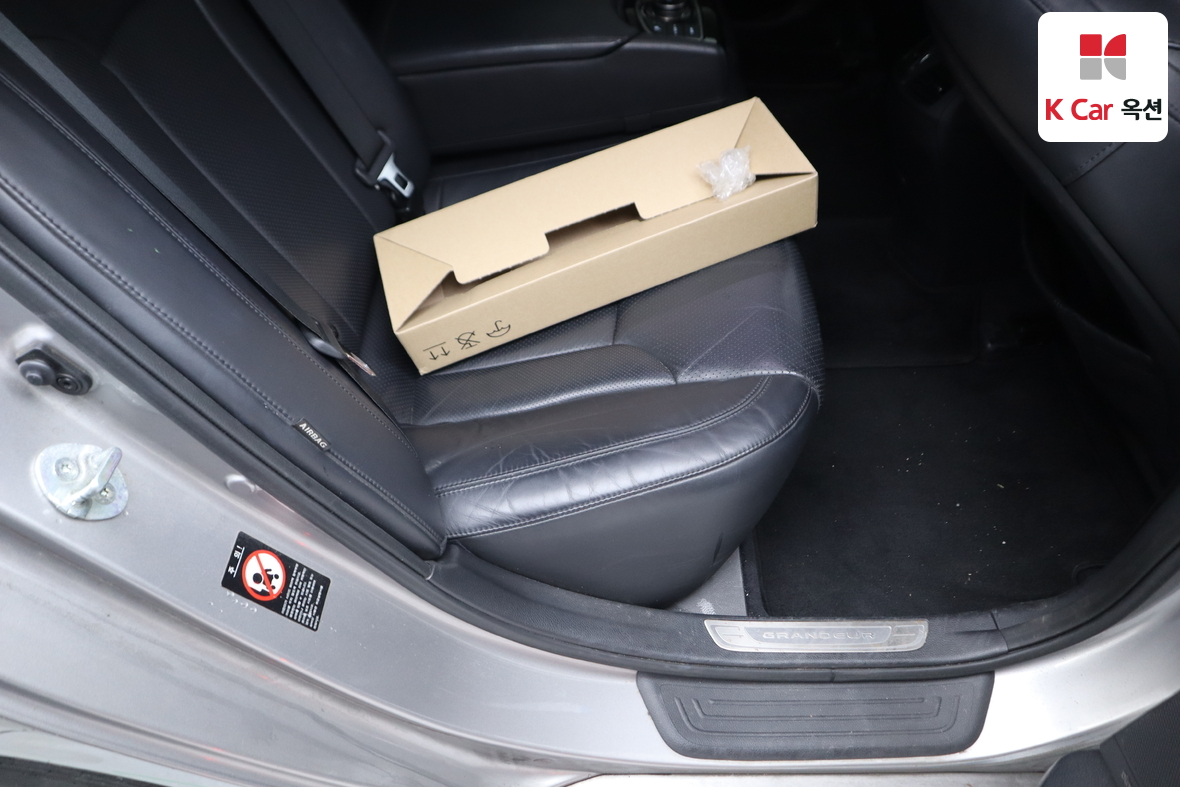 هيونداي أزيرا 2012 - صورة 27