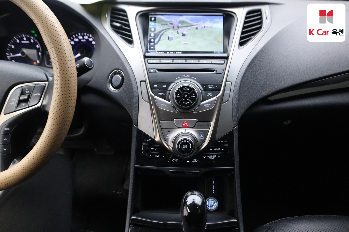 هيونداي أزيرا 2012 - صورة 6