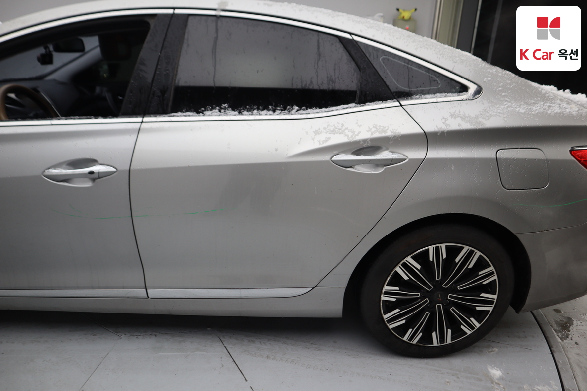 هيونداي أزيرا 2012 - صورة 42